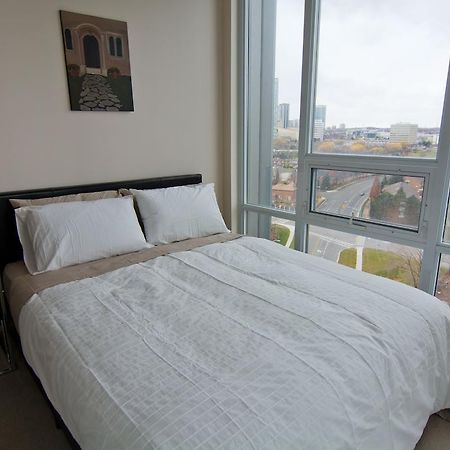 Maplewood Furnished Suites Mississauga Exterior foto