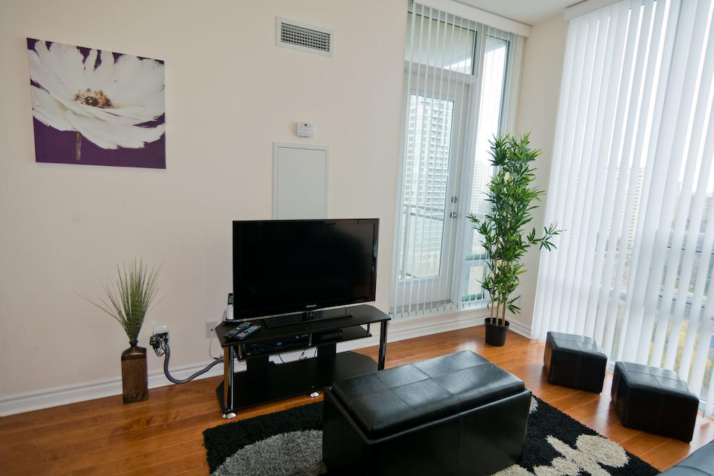 Maplewood Furnished Suites Mississauga Exterior foto